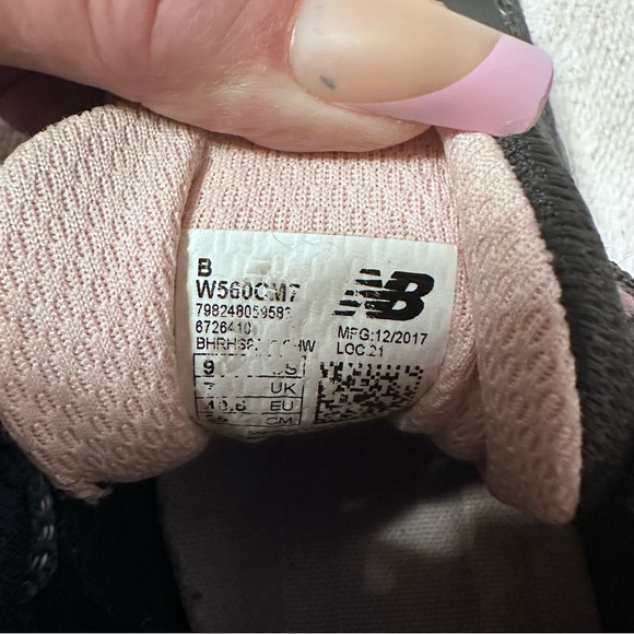 𝖴𝗌𝖾𝖽 𝖭𝖤𝖶 𝖡𝖠𝖫𝖠𝖭𝖢𝖤 𝗋𝗎𝗻𝗻𝗶𝗻𝗴 𝗌𝗁𝗈𝖾𝗌 𝖲𝖨𝖹𝖤 9 𝖡 - Picture 3 of 7